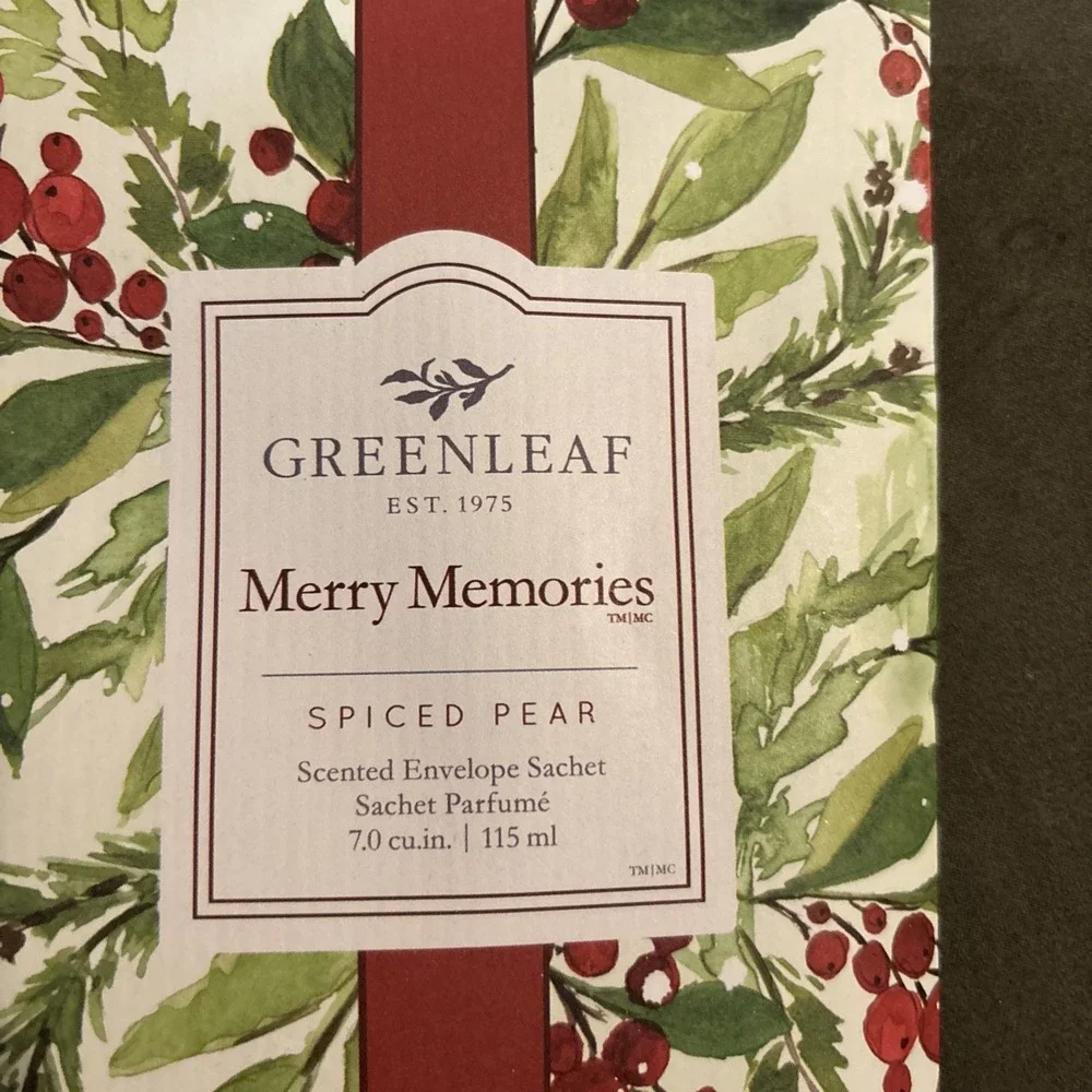New Greenleaf Shimmering Snowberry Scented Sachets 7.0 Cu. In. 115ml